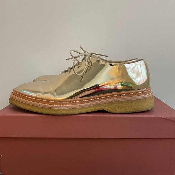 WANT Les Essentials Cordova Oxfords in Plated Gold - Picture 4 of 6